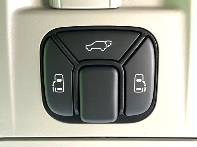 �y�����p���[�X���C�h�h�A�z�X�}�[�g�L�[��^�]�Ȃ̃X�C�b�`�Ō�ȗ����X���C�h�h�A�̊J���\���d��������͂����ăh�A���J����K�v�������A�����Ȃ��q�l�ł��ȒP�ɊJ���߂ł����K�ł���