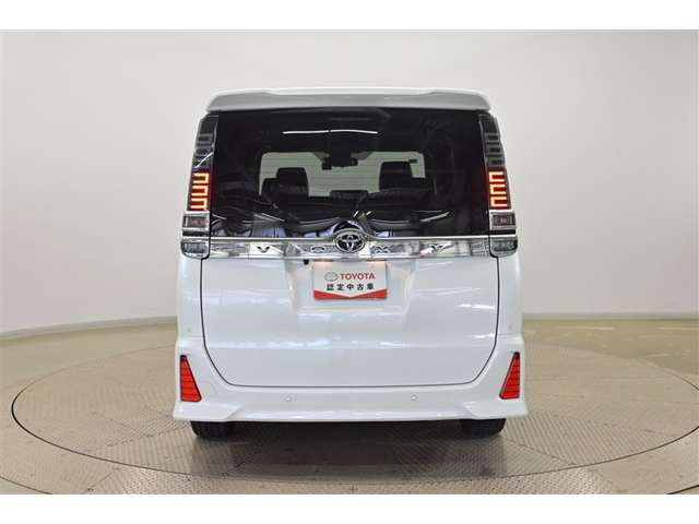 ヴォクシー2.0 ZS 煌III