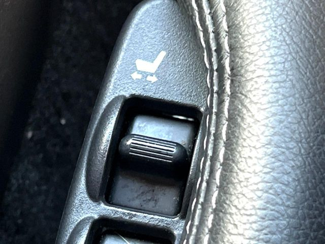 �y�p���[�V�[�g�z�X�C�b�`��ŊȒP�ɃV�[�g�̔��������\!�d��������͂�����܂���!���K�ȃV�[�g�|�W�V�����ɃZ�b�g���āA���K�ȃh���C�u�����y���݂��������B