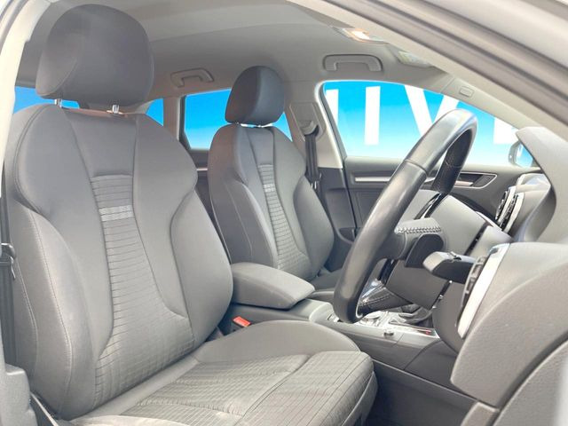 ●シートの使用感:破れ・へたりも少なく、ご覧の通りきれいな状態を維持しております。また、室内クリーニング・コーティングもご用命いただけます。