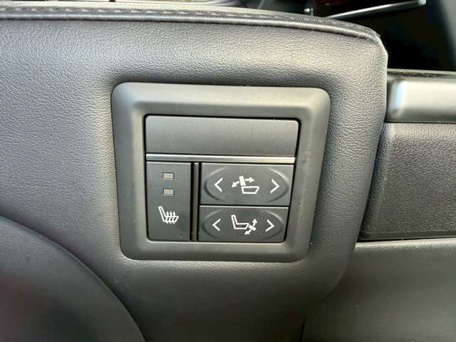 気になるお車がありましたら右の電話番号から直接お店にお問い合わせください。支払方法から車両情報、状態までなんでもご説明させて頂きます。スタッフ一同ご連絡お待ちしております。