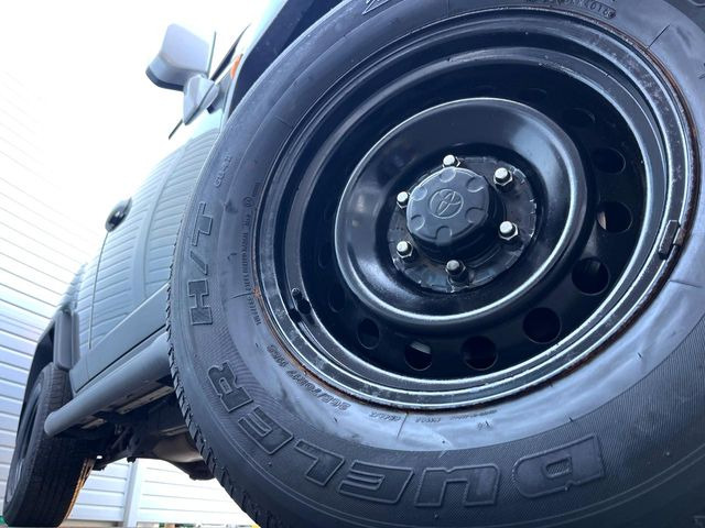 �y17�C���`�A���~�z�C�[���z�O�ςɃ}�b�`�����A���~�z�C�[���𑕒����Ă���܂��B�e��A���~�z�C�[����A�X�^�b�h���X�^�C�����戵�����Ă���܂��B���񂲑��k����������