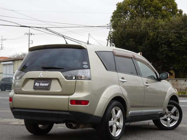 アウトランダー2.4 24G 4WD