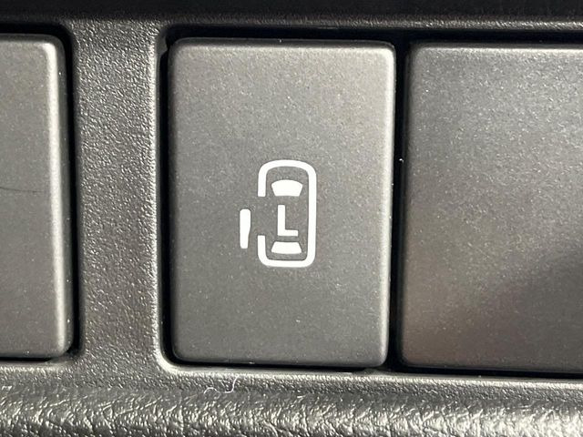 �y�p���[�X���C�h�h�A�z�X�}�[�g�L�[��^�]�Ȃ̃X�C�b�`�ŃX���C�h�h�A�̊J���\���d��������͂����ăh�A���J����K�v�������A���������q�l�ł��A�d���ו��������Ă��鎞�����N�ɊJ���߂ł��܂���