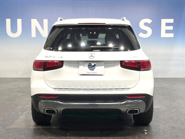 ●当店では第三者機関による車両品質鑑定を導入し、修復歴車を排除。鑑定書が発行されますので、ぱっと見ただけでは分からない箇所まで納得した上でご検討いただけます。※一部未実施の場合がございます。