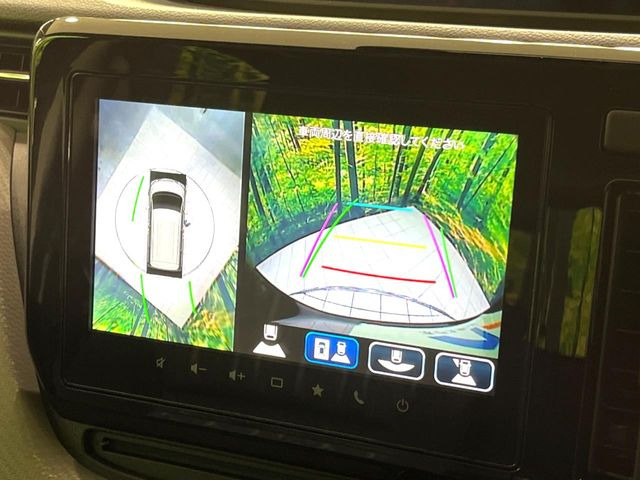 【全方位モニター用カメラ】専用のカメラにより、上から見下ろしたような視点で360度クルマの周囲を確認することができます☆死角部分も確認しやすく、狭い場所での切り返しや駐車もスムーズに行えます。