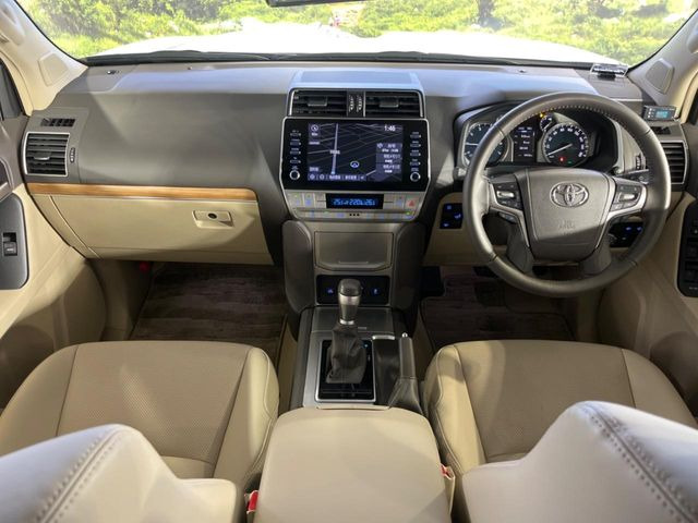 ランドクルーザープラド2.7 TX Lパッケージ マットブラック エディション 4WD