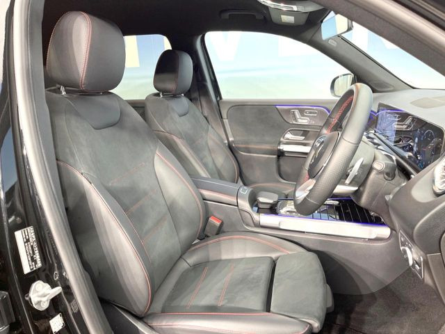 ●ハーフレザーシート:高級感漂うハーフレザーシートは、使用感も少なく良好なコンディションを保っております!その他、気になる箇所がございましたらお気軽にお問合せ下さい!