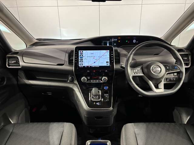 セレナ1.2 e-POWER ハイウェイスターV