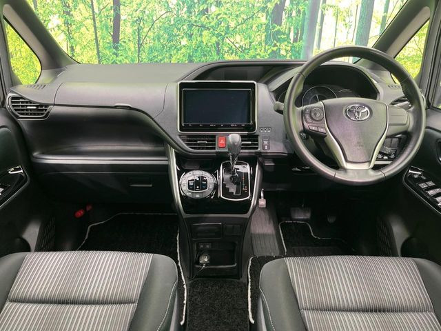 ヴォクシー2.0 ZS 煌II