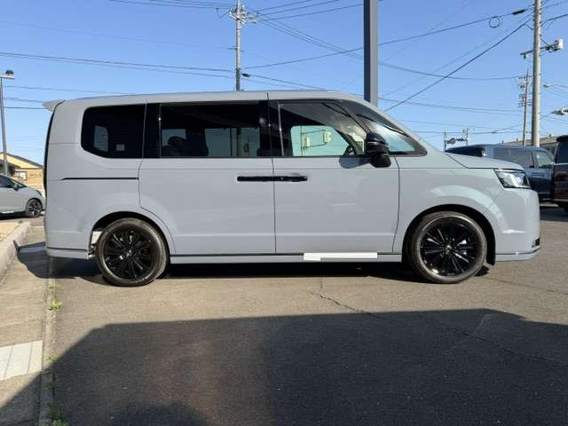 ステップワゴン2.0 e:HEV スパーダ プレミアムライン ブラック エディション