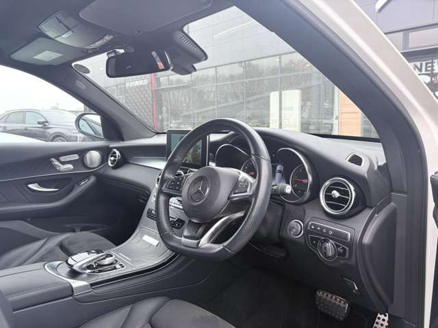 GLC220d 4マチック ローレウスエディション 4WD