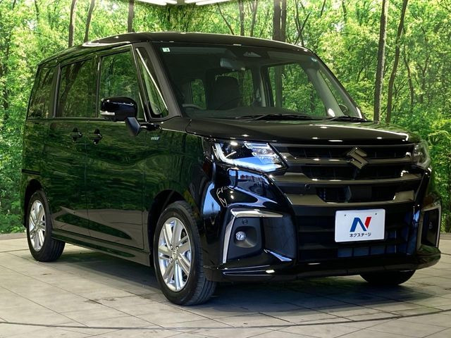 高透明度のガラス皮膜で撥水はもちろん、上質なツヤ・光沢を実現。紫外線や酸性雨から大切な愛車を保護し、色あせ・劣化を防止。「弾スプラッシュコート」、「弾プリミッサコート」からお選びいただけます。