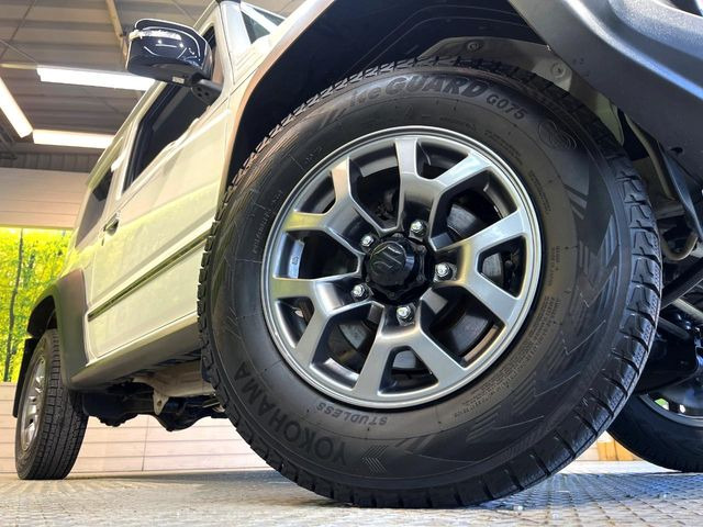 �y����15�C���`�A���~�z�C�[���z�O�ςɃ}�b�`���������A���~�z�C�[���𑕒����Ă���܂��B�e��ЊO�A���~�z�C�[����A�X�^�b�h���X�^�C�����戵�����Ă���܂��B���񂲑��k����������