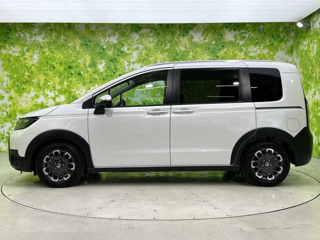 フリード1.5 ハイブリッド クロスター