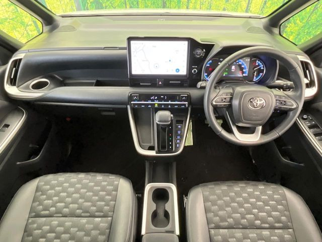 ヴォクシー1.8 ハイブリッド S-Z