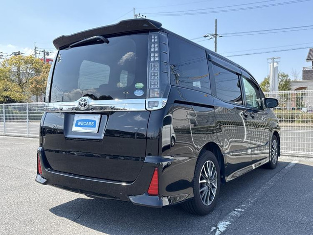 ヴォクシー2.0 ZS