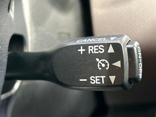 �y�N���[�Y�R���g���[���z�������H�����N���N���s�B�A�N�Z���𗣂��Ă���葬�x�ő��s���ł��A�������^�]���̕��S���y��!�����E�������ȒP�ȃX�C�b�`����Œ����ł��܂��B