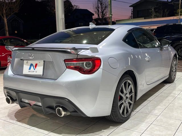 ☆全国のネクステージからお取り寄せが可能※!遠方の店舗に展示してあるクルマが気になる場合も、最寄りの店舗でご覧いただくことが可能です!是非私たちに要望をお聞かせください!※別途費用