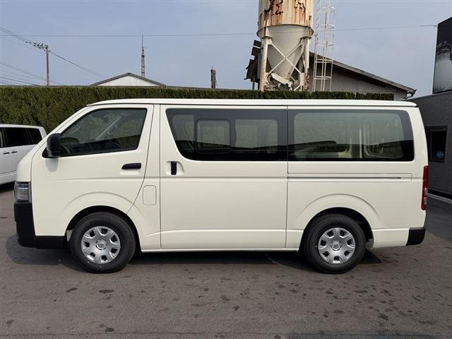 ハイエースバン