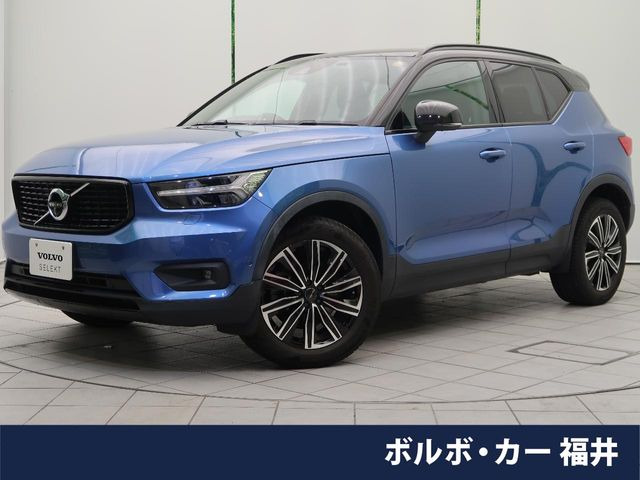 XC40B4 AWD Rデザイン 4WD