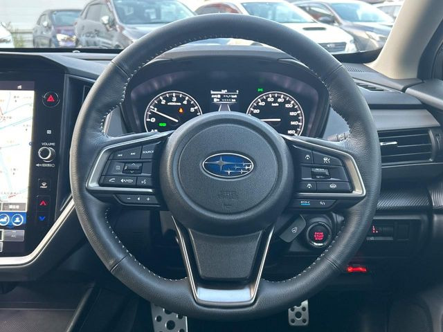 �y�����v�����X�e�A�����O�z�㎿�Ȋv���g�p���邱�ƂŁA��ɂ����������݂ƂĂ��^�]���₷���n���h���ł���