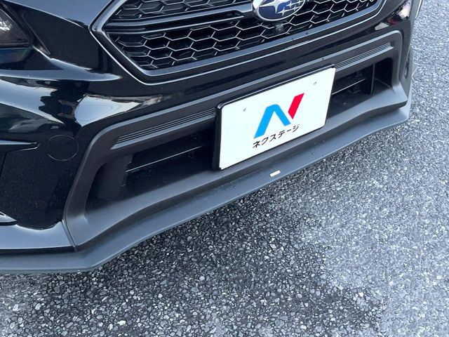 �ySTI�X�^�C���p�b�P�[�W�z�t�����g�E�T�C�h�E���A��STI�̃G�A���œ���B�O�ς̃X�|�[�e�B�[�����ۗ������Ă���邾���łȂ��A�������s���̋�̓o�����X���œK�����Ă���܂��B