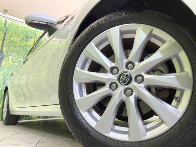 �y����17�C���`�A���~�z�C�[���z�O�ςɃ}�b�`���������A���~�z�C�[���𑕒����Ă���܂��B�e��ЊO�A���~�z�C�[����A�X�^�b�h���X�^�C�����戵�����Ă���܂��B���񂲑��k����������