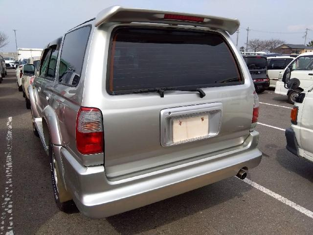 ハイラックスサーフ