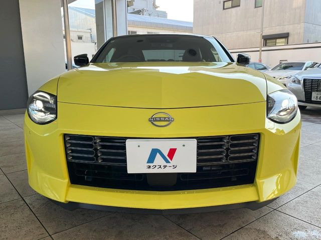 弊社では、全車『修復歴なし』のお車のみ取り扱っております。専任バイヤーによる厳選した仕入れの後、入庫後の車両チェックを行い、ネクステージが認定した高品質な中古車をご提供しております。