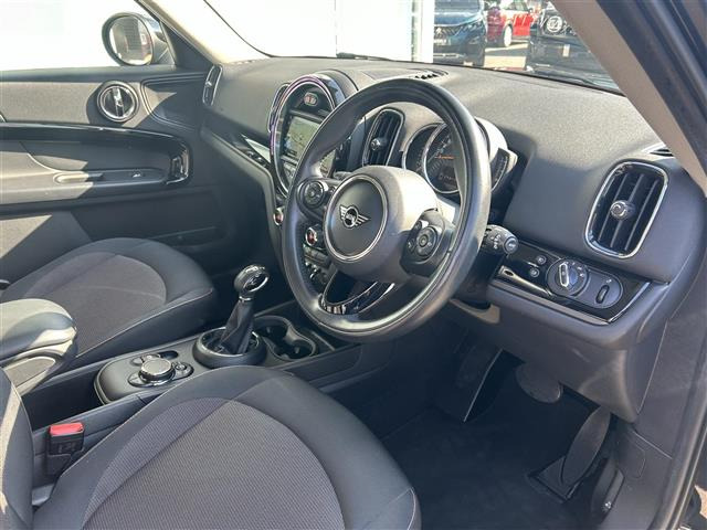 ミニクロスオーバークーパー D