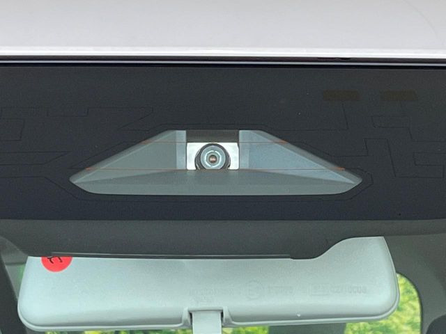 【スズキ セーフティサポート】走行中に前方の車両等を認識し、衝突しそうな時は警報とブレーキで衝突回避と被害軽減をアシスト。より安全にドライブをお楽しみいただけます。