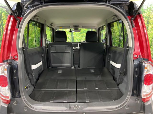 ���i�̂���������ʋ΁A���}���ɏ\���ȉ׎��X�y�[�X���m�ۂ��Ă���܂��B�Z�J���h�V�[�g��|���ƁA�傫�ȉו��̐ύڂ��\�ł���