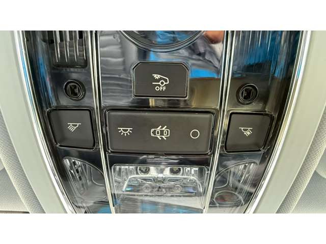 気になるお車がありましたら右の電話番号から直接お店にお問い合わせください。支払方法から車両情報、状態までなんでもご説明させて頂きます。スタッフ一同ご連絡お待ちしております。