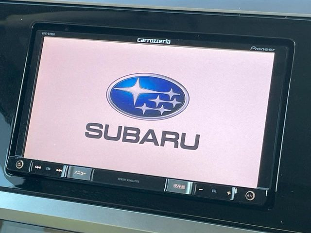 【純正ナビ】人気の純正ナビを装備しております。ナビの使いやすさはもちろん、オーディオ機能も充実!キャンプや旅行はもちろん、通勤や買い物など普段のドライブも楽しくなるはず♪