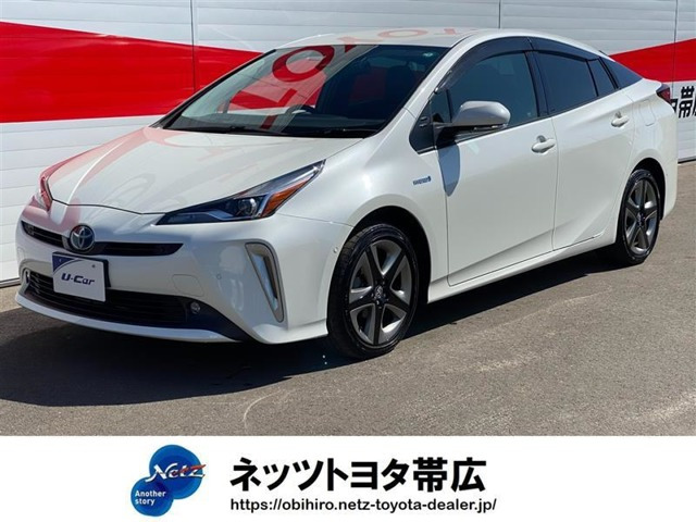 プリウス1.8 A ツーリングセレクション E-Four 4WD