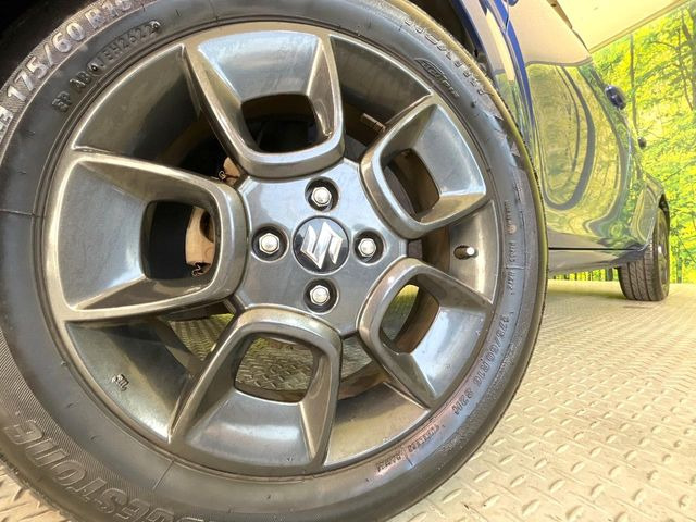 �y�����A���~�z�C�[���z�O�ςɃ}�b�`���������A���~�z�C�[���𑕒����Ă���܂��B�e��ЊO�A���~�z�C�[����A�X�^�b�h���X�^�C�����戵�����Ă���܂��B���񂲑��k����������