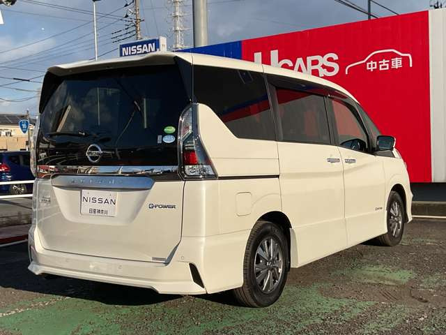 セレナ1.2 e-POWER ハイウェイスターV