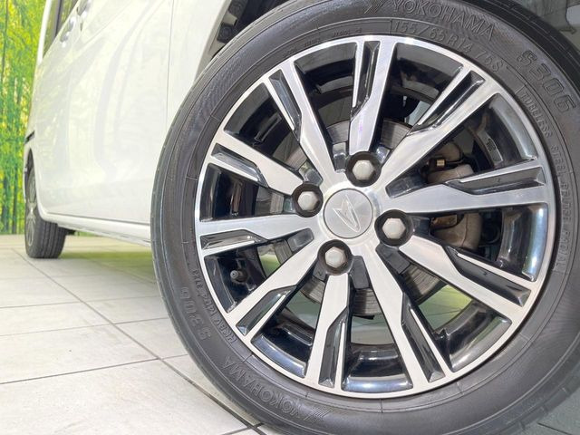 �y����14�C���`�A���~�z�C�[���z�O�ςɃ}�b�`���������A���~�z�C�[���𑕒����Ă���܂��B�e��ЊO�A���~�z�C�[����A�X�^�b�h���X�^�C�����戵�����Ă���܂��B���񂲑��k����������