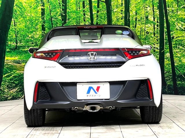 安心の最長10年・走行無制限保証(有償)をご用意。保証内容も充実はもちろん、無料点検&オイル交換や、年中無休の全国・24時間ロードサービスも付帯されておりますのでご安心下さい。