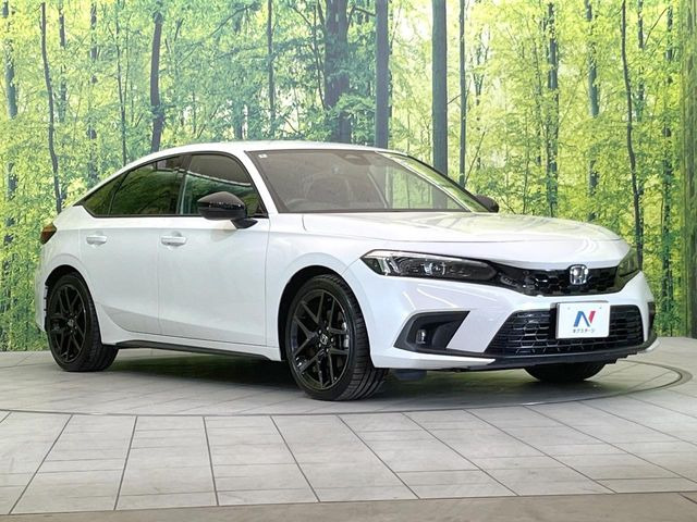 高透明度のガラス皮膜で撥水はもちろん、上質なツヤ・光沢を実現。紫外線や酸性雨から大切な愛車を保護し、色あせ・劣化を防止。「弾スプラッシュコート」、「弾プリミッサコート」からお選びいただけます。