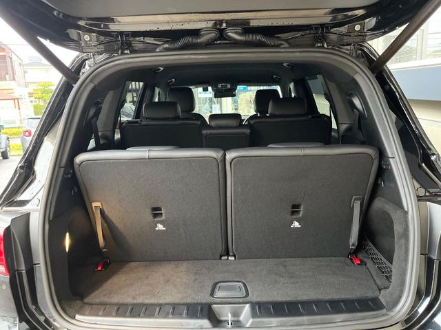 ●トランクルーム:趣味が広がる収容スペース!これだけの広さがあればお買い物やレジャーなどにも最適です!使用感も少なくきれいな状態を維持しております。