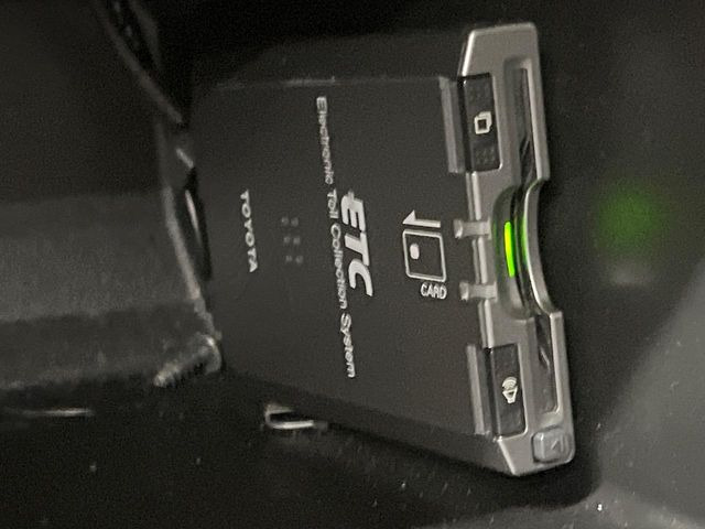 【ETC】高速道路の料金所をストレスなく通過!話題のスポットやサービスエリアに多い「スマートIC」利用時は必須のアイテムです。当店でセットアップを実施、ご納車当日からすぐにご利用いただけます!