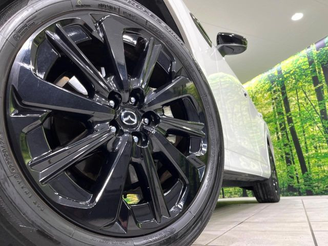 �y����20�C���`�A���~�z�C�[���z�O�ςɃ}�b�`���������A���~�z�C�[���𑕒����Ă���܂��B�e��ЊO�A���~�z�C�[����A�X�^�b�h���X�^�C�����戵�����Ă���܂��B���񂲑��k����������