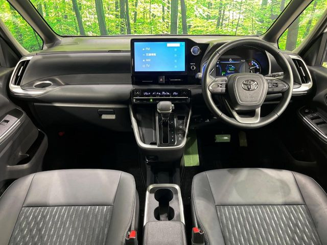 ノア1.8 ハイブリッド Z