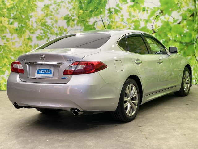 フーガハイブリッド