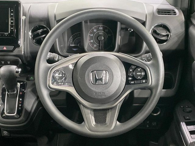 �y�����v�����X�e�A�����O�z�㎿�Ȋv���g�p���邱�ƂŁA��ɂ����������݂ƂĂ��^�]���₷���n���h���ł���