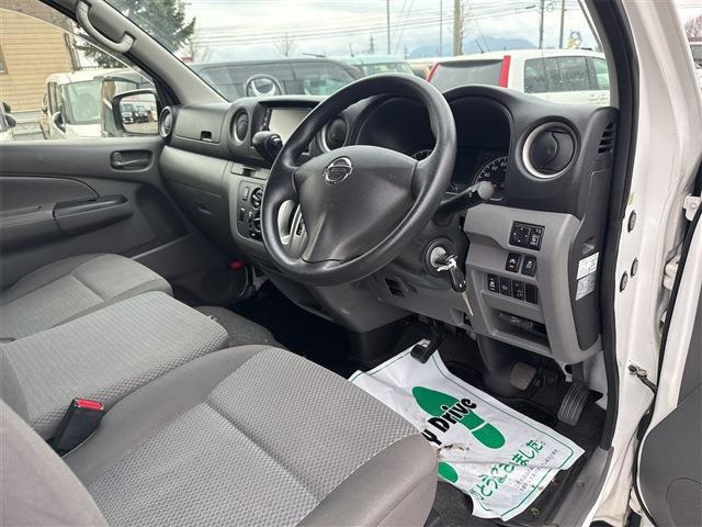 �[�ԑO�ɓ��O���̃N���[�j���O���������܂��B�e��R�[�e�B���O(�ʓr�L��)�����p�ӂ��Ă���܂��̂ŁA���񂲑��k���������B