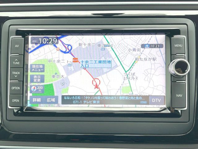 �������i�r:��̊��̂���i�r�́A����������ԓ������o���Ă���܂��B�I�[�f�B�I�@�\���[�����Ă���܂��̂ŁA�^�]�����y���߂܂���