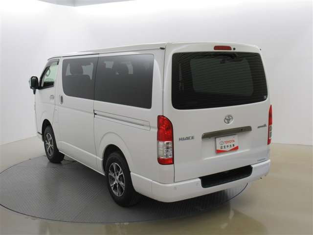 ハイエースバン